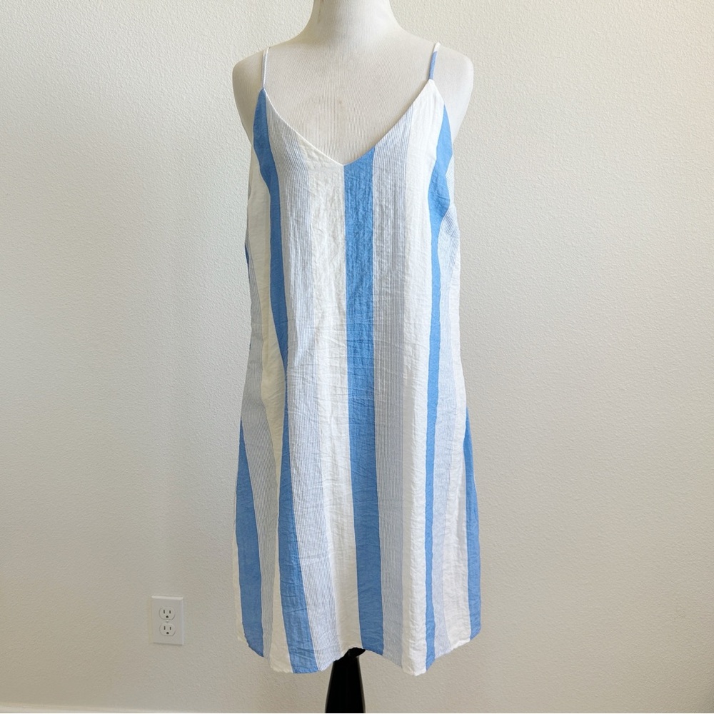 Lulu's white and blue striped shift dress